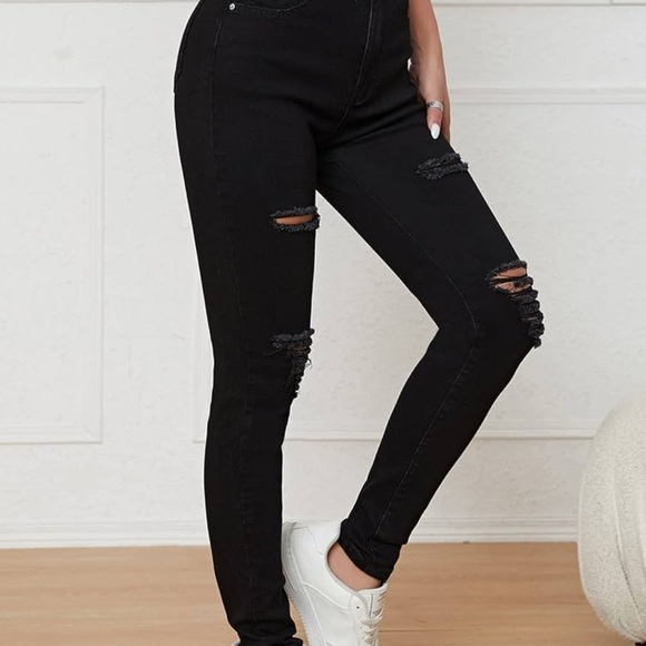 BRAND NEW new look Black Ripped Skinny Jeans - Picture 2 of 2